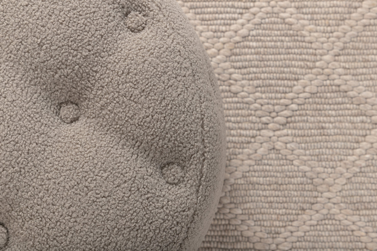 Benjamin Pouf Hocker 55 x 55 Greige