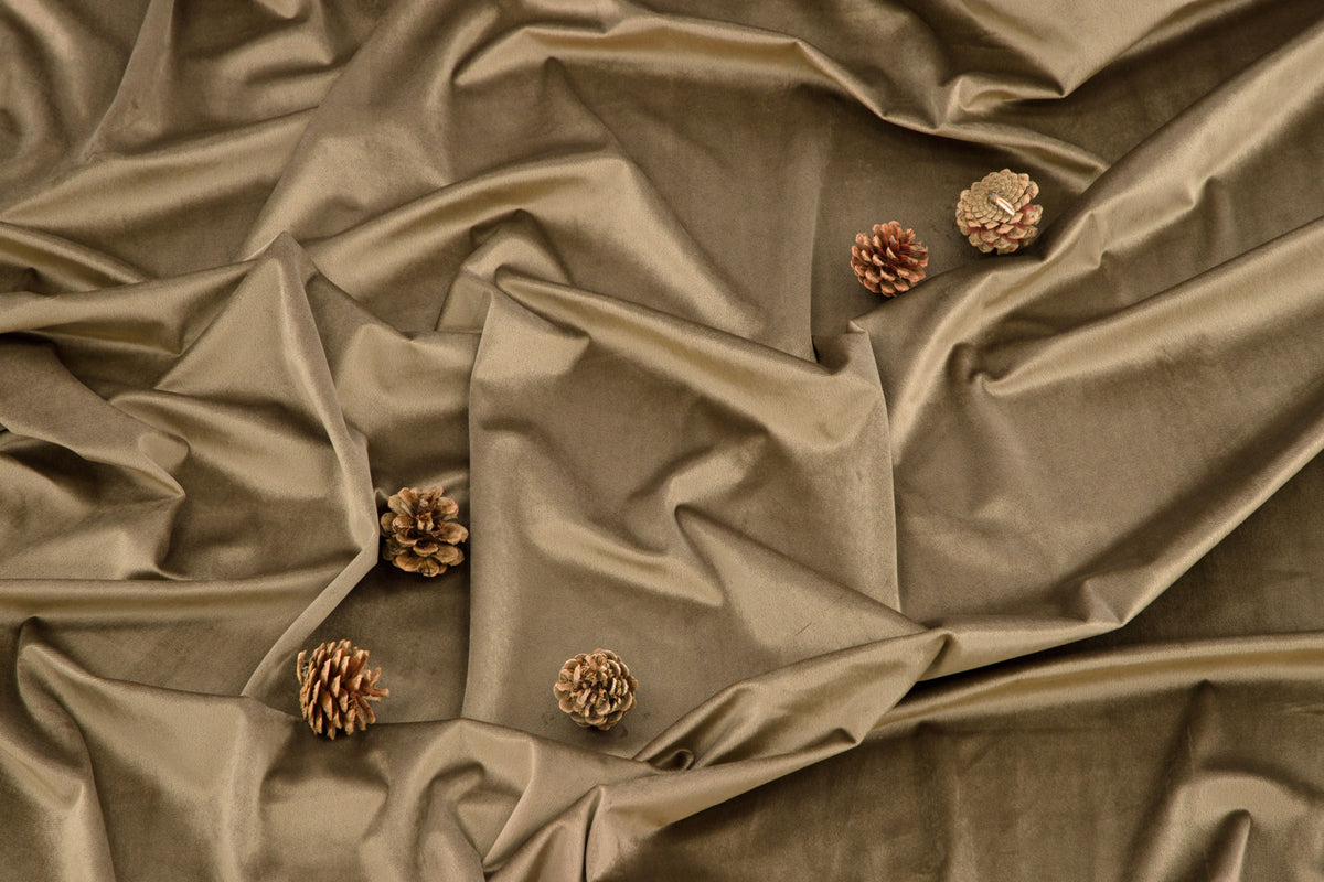 Mary Vorhang 250 x 135