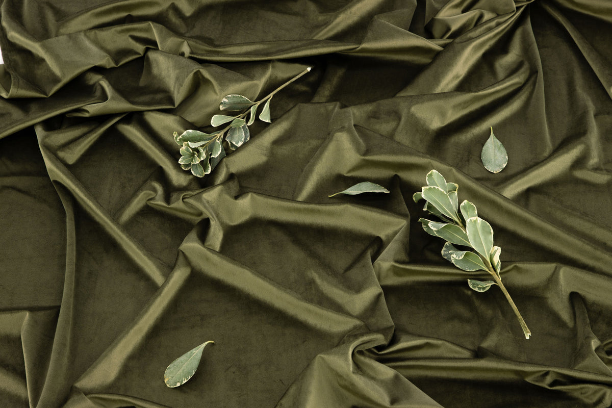 Mary Vorhang 250 x 135