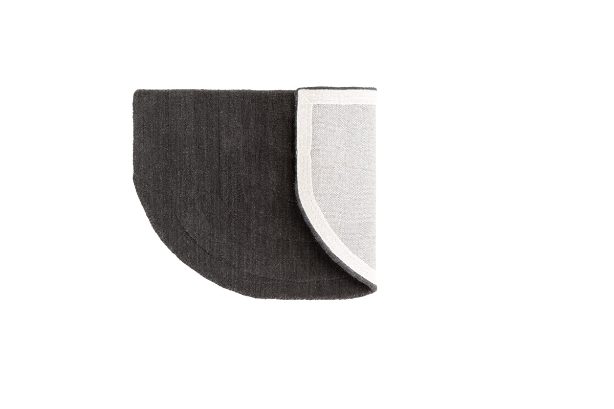 Nora Ovaler Teppich 80 x 50 Schwarz