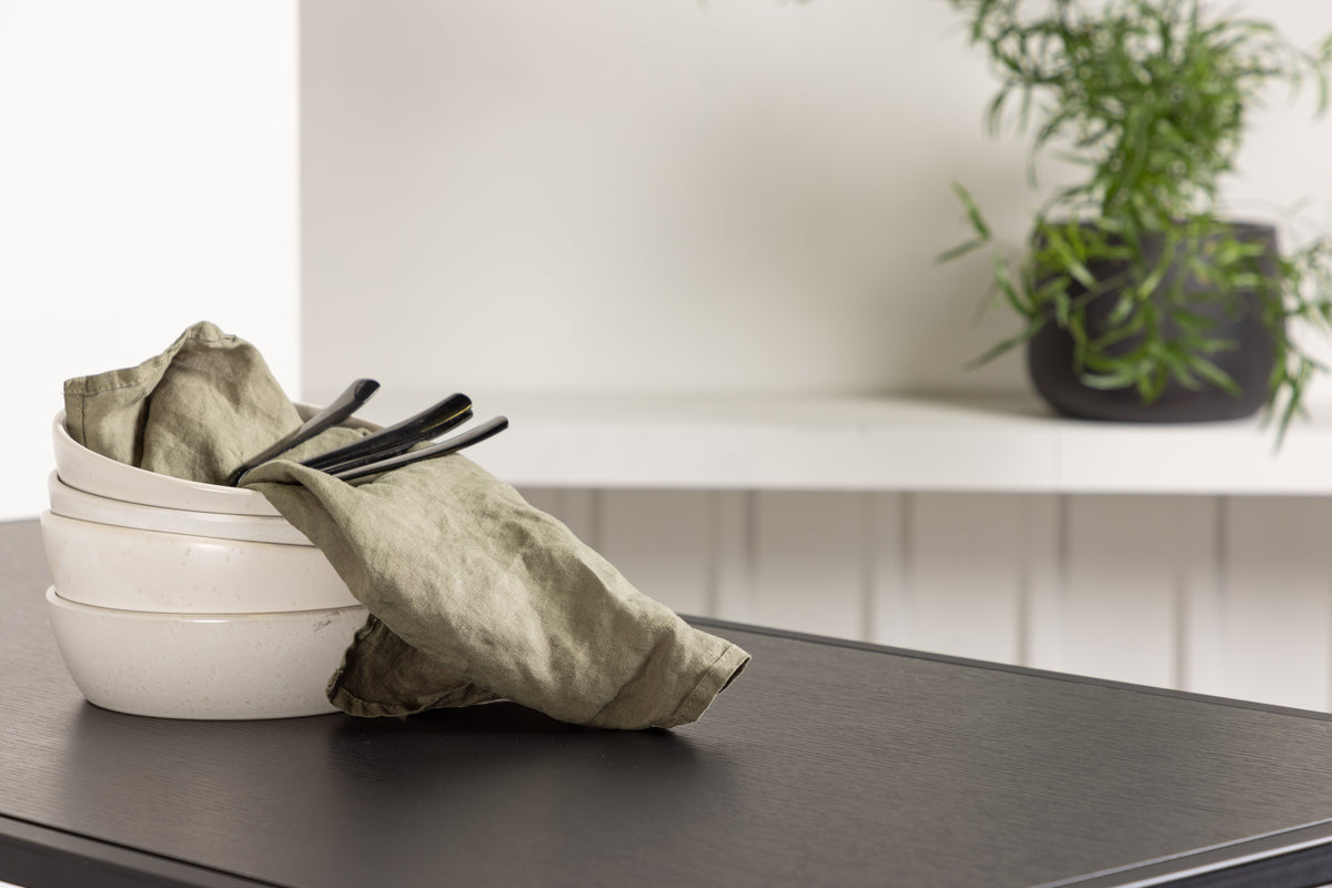 Brea & Tempe Bartisch 120 x 60 Schwarz + Barstuhl 4er-Pack Schwarz